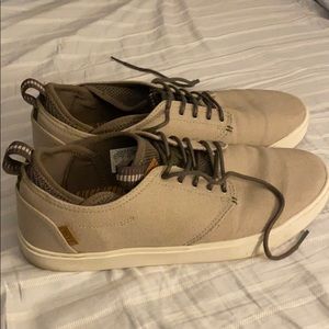 Reef Sneakers Size 11